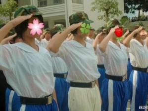 夏天校服太透了r头;夏天校服太透了 r 头，女生们该如何是好？